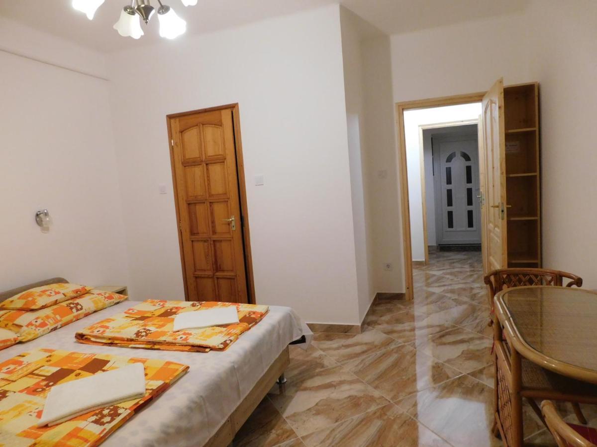 Szamoca Vendeghaz Hotel Miskolc Eksteriør billede