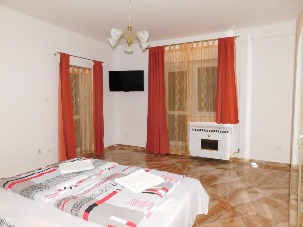 Szamoca Vendeghaz Hotel Miskolc Eksteriør billede
