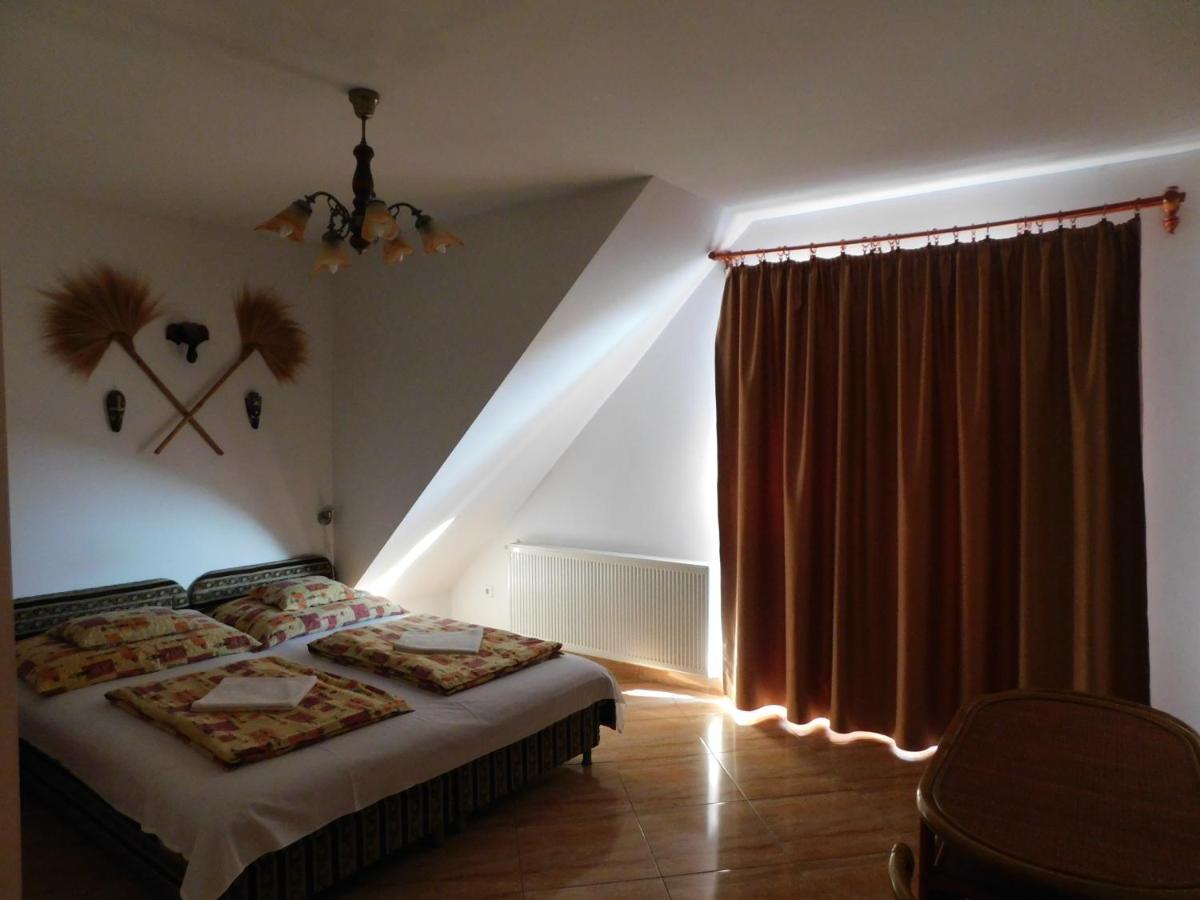 Szamoca Vendeghaz Hotel Miskolc Eksteriør billede