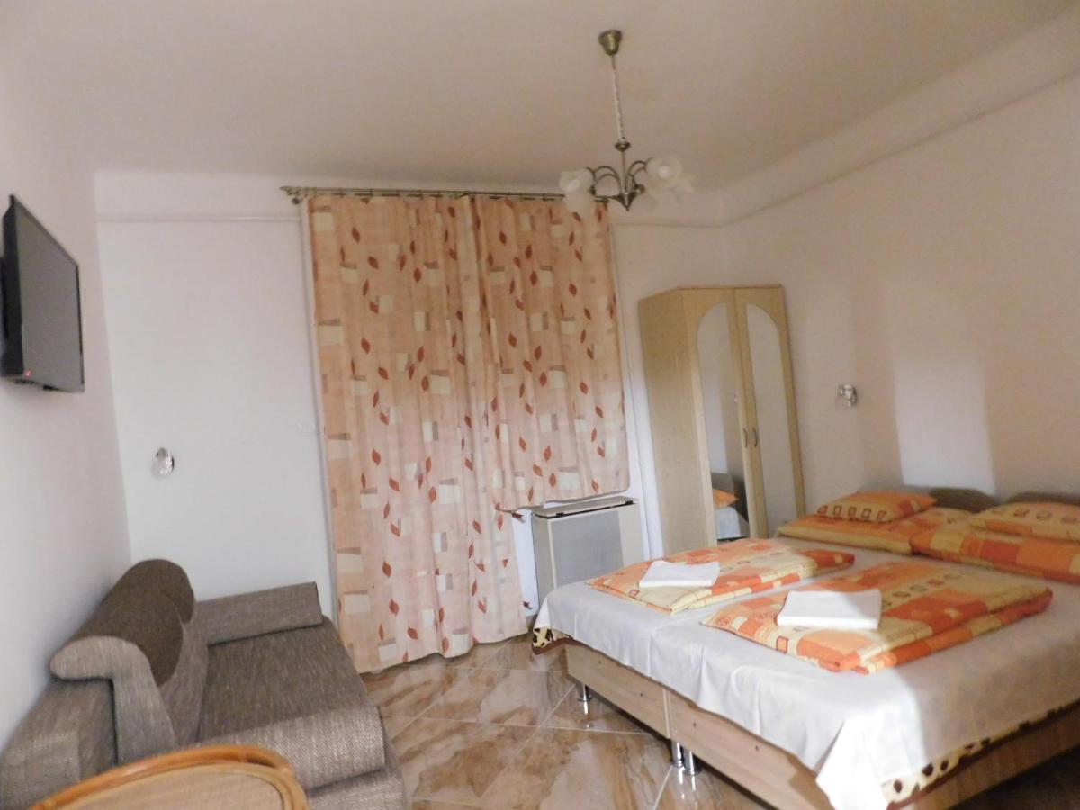 Szamoca Vendeghaz Hotel Miskolc Eksteriør billede
